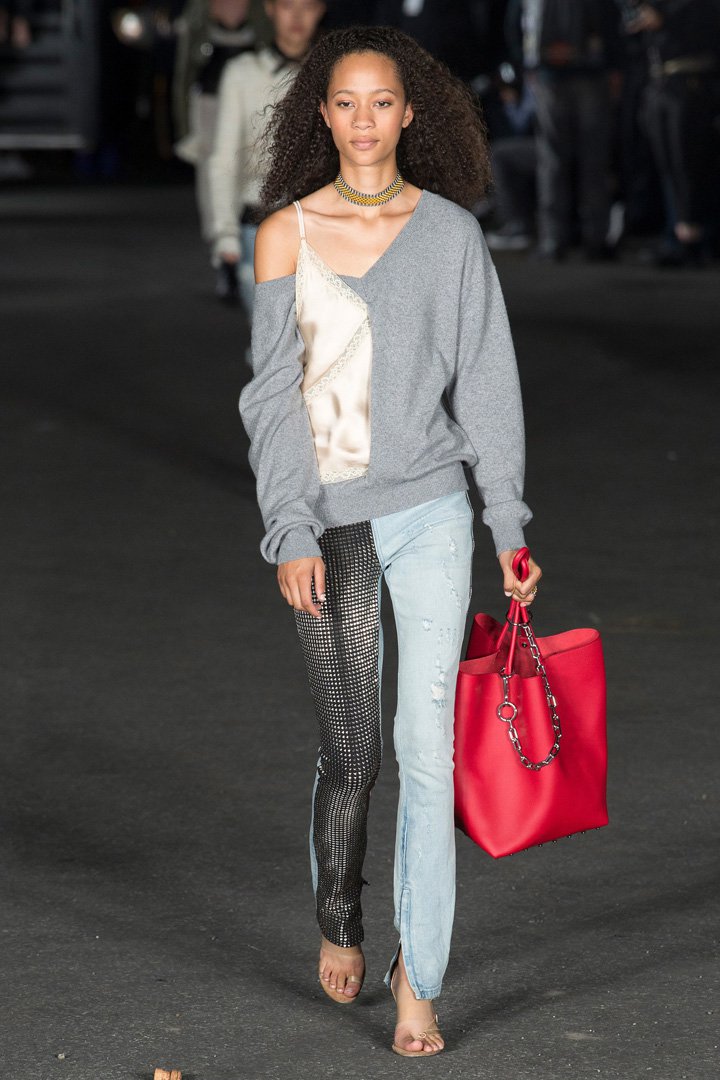 Alexander Wang（亚历山大·王）2025春夏纽约时装周时装秀