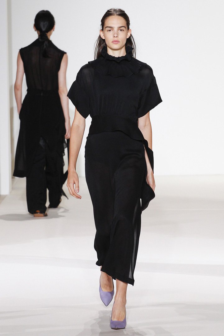 Victoria Beckham 2025纽约时装周时装秀