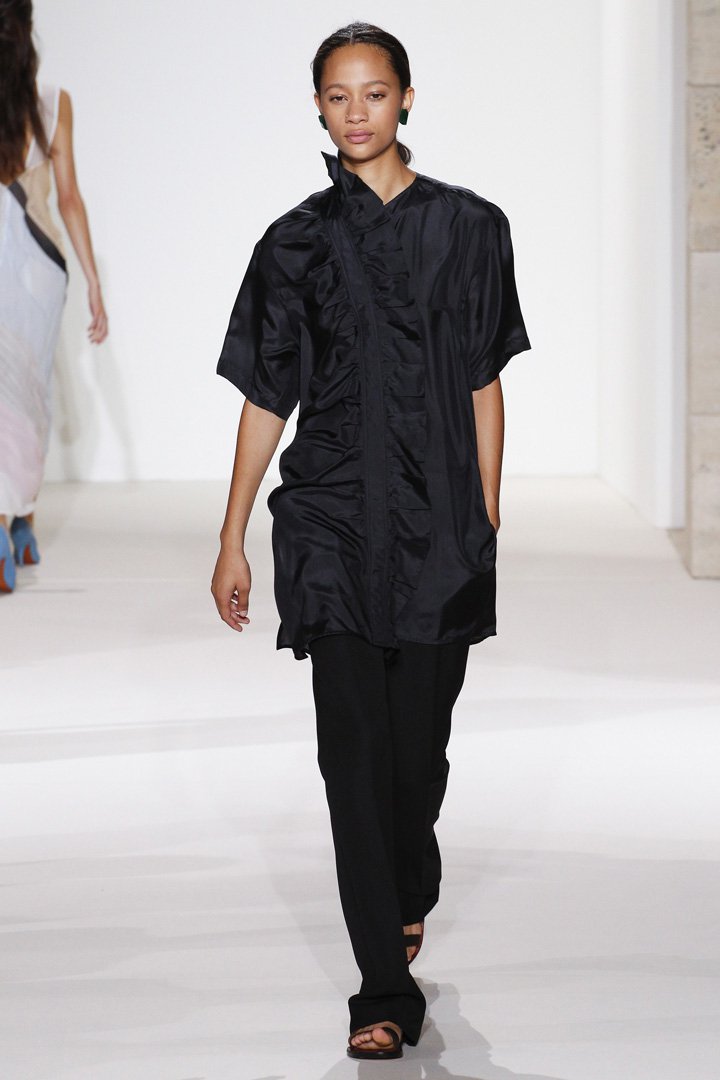 Victoria Beckham 2025纽约时装周时装秀