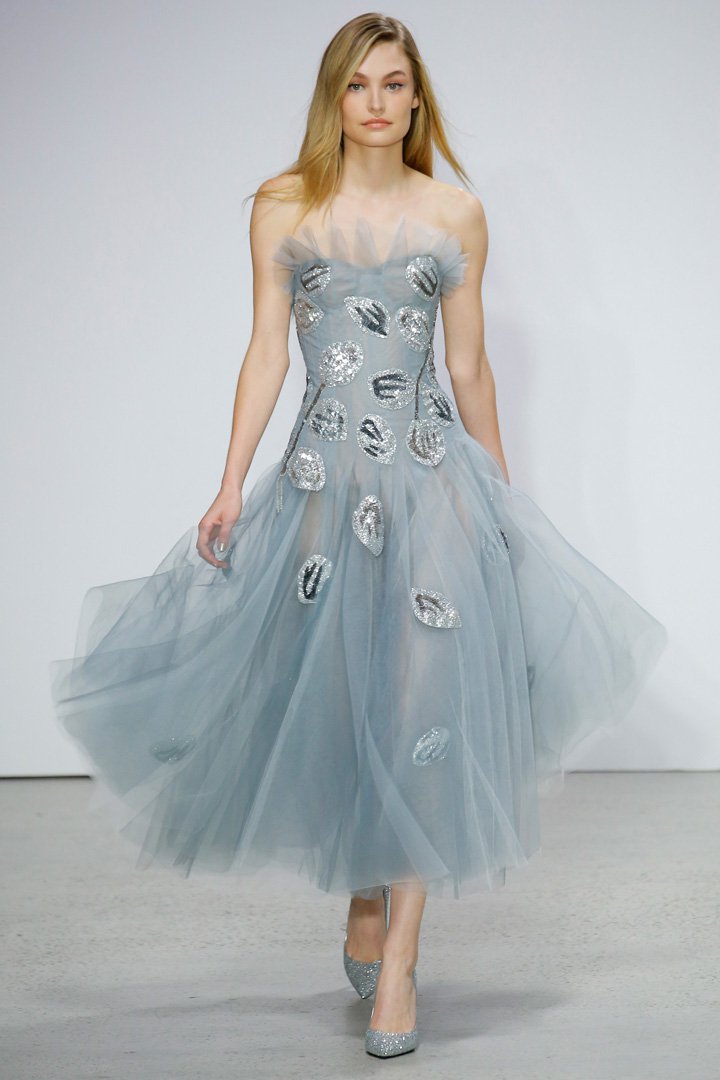 Oscar de la Renta 2025纽约时装周时装秀