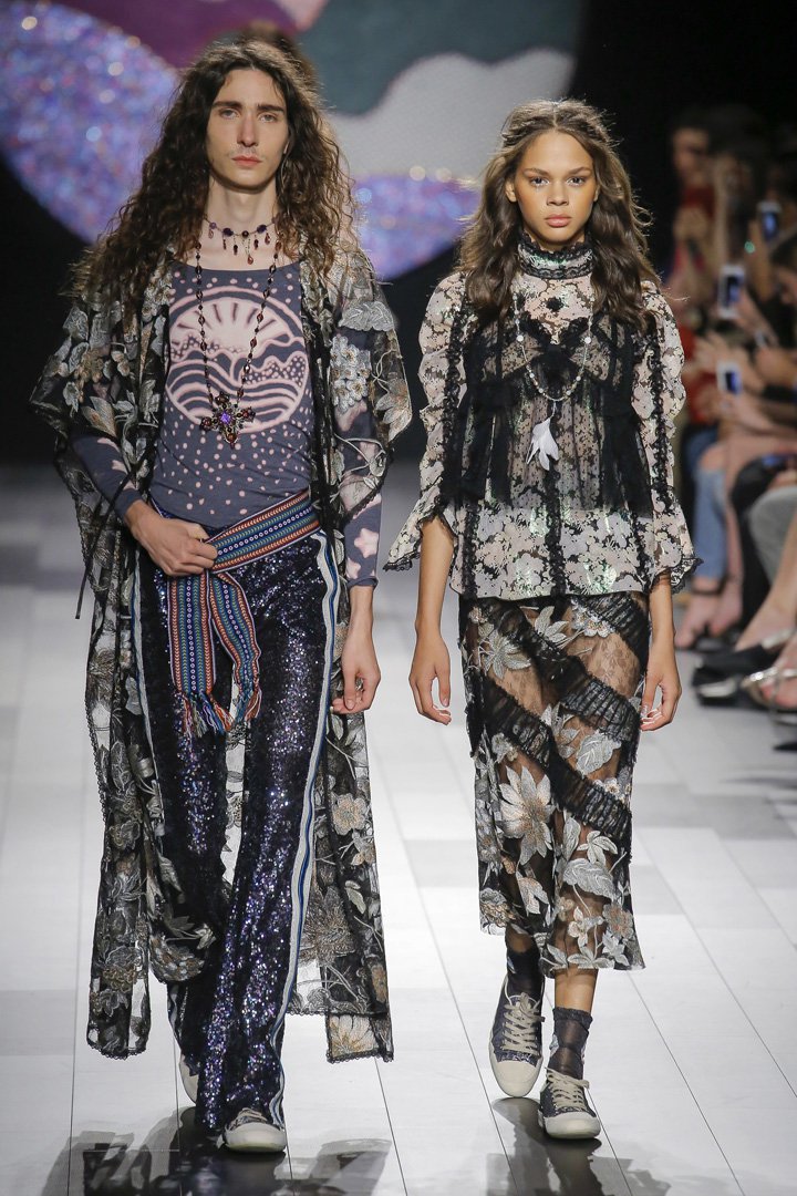 Anna Sui（安娜苏）2025纽约时装周时装秀