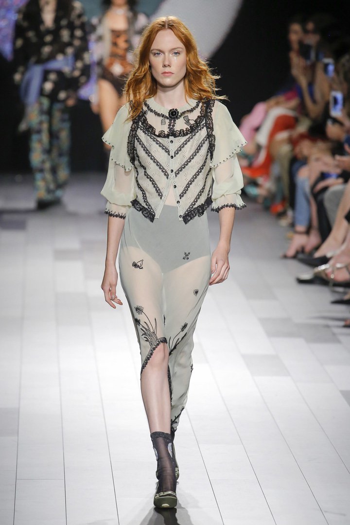 Anna Sui（安娜苏）2025纽约时装周时装秀