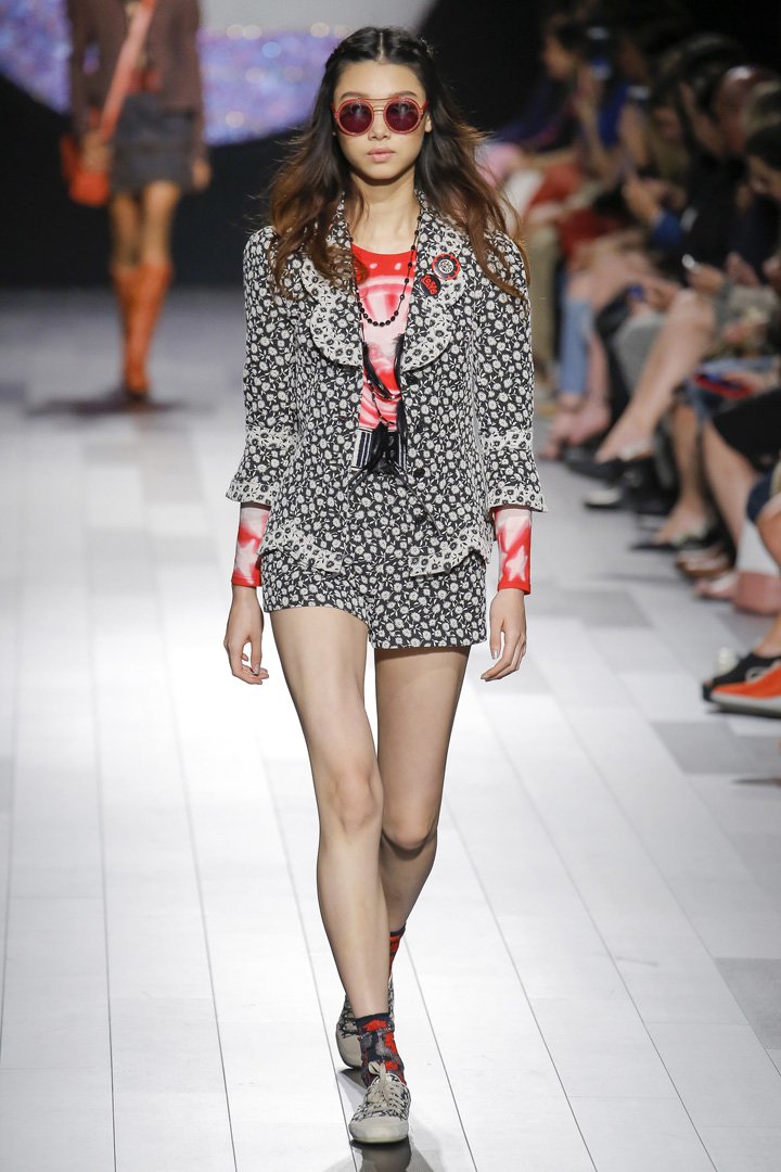 Anna Sui（安娜苏）2025纽约时装周时装秀