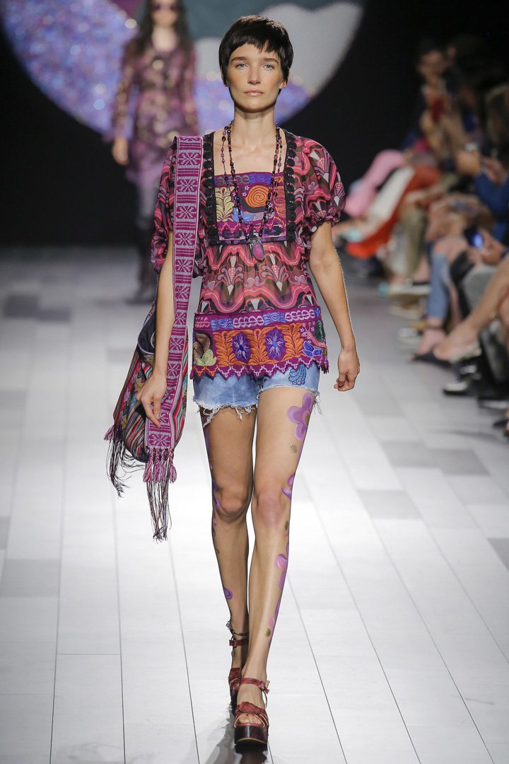 Anna Sui（安娜苏）2025纽约时装周时装秀