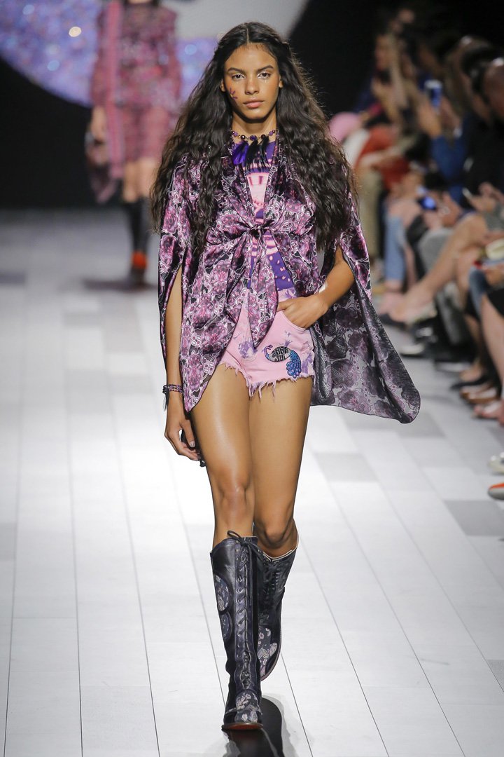 Anna Sui（安娜苏）2025纽约时装周时装秀