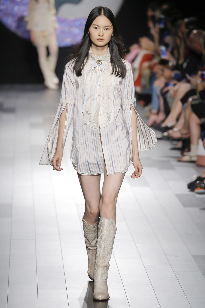 Anna Sui（安娜苏）2025纽约时装周时装秀