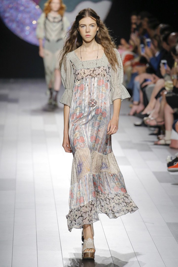 Anna Sui（安娜苏）2025纽约时装周时装秀