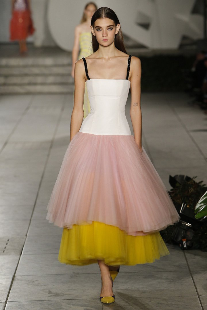 Carolina Herrera 2025纽约时装周时装秀