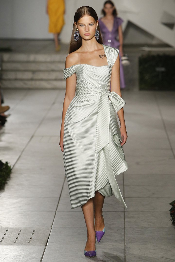 Carolina Herrera 2025纽约时装周时装秀