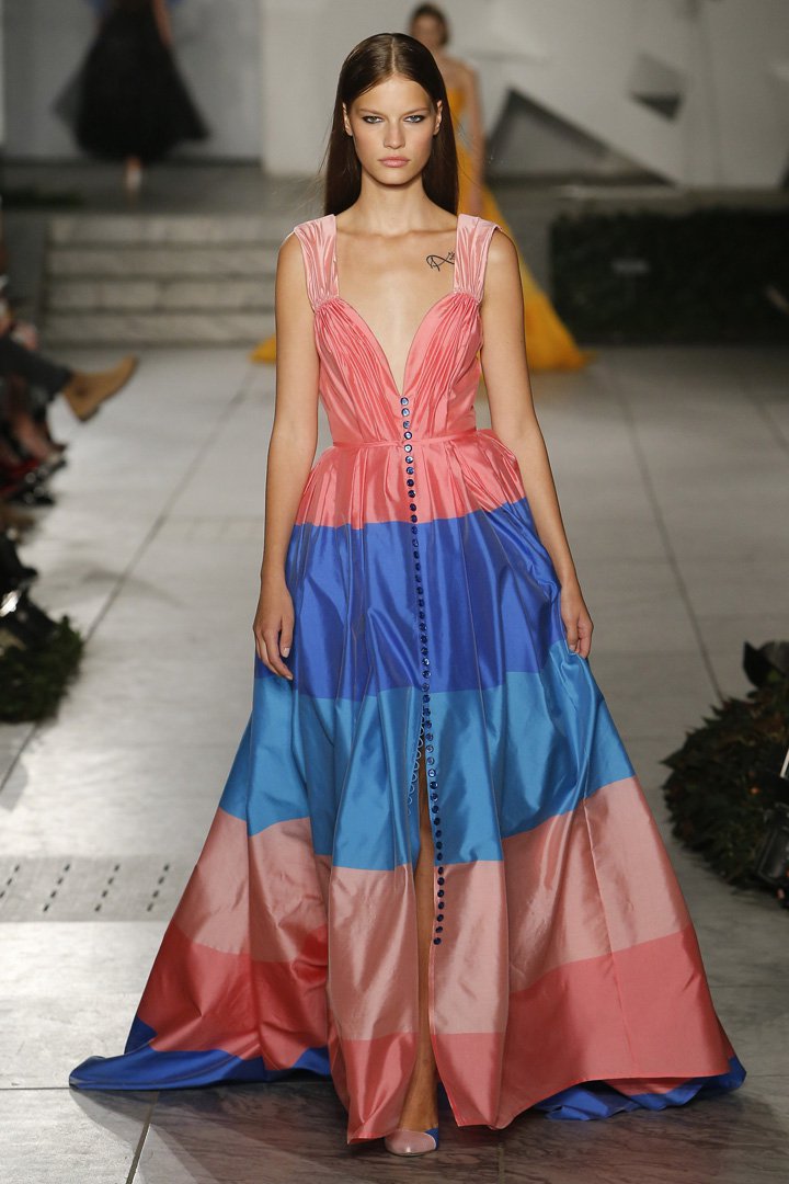 Carolina Herrera 2025纽约时装周时装秀
