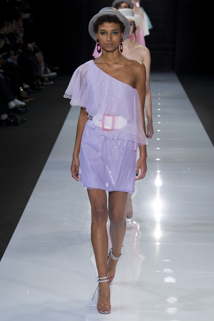 Emporio Armani 2025伦敦时装周时装秀