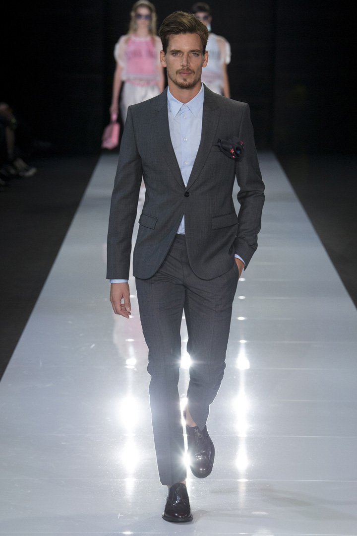 Emporio Armani 2025伦敦时装周时装秀