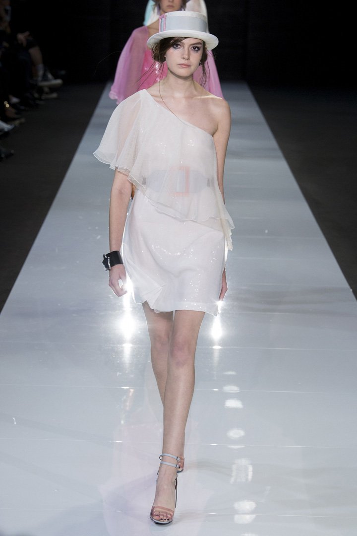 Emporio Armani 2025伦敦时装周时装秀