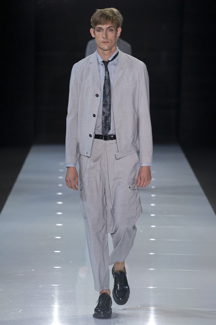 Emporio Armani 2025伦敦时装周时装秀