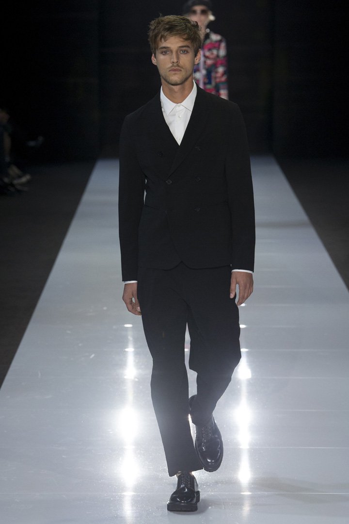 Emporio Armani 2025伦敦时装周时装秀