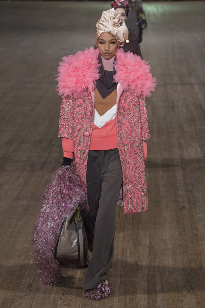 Marc Jacobs（马克·雅各布）2025纽约时装周时装秀