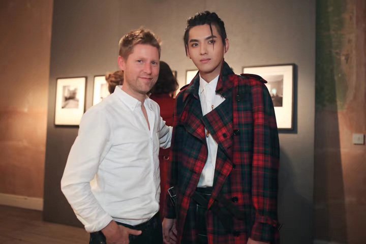 Burberry(博柏利)2025伦敦时装周时装秀