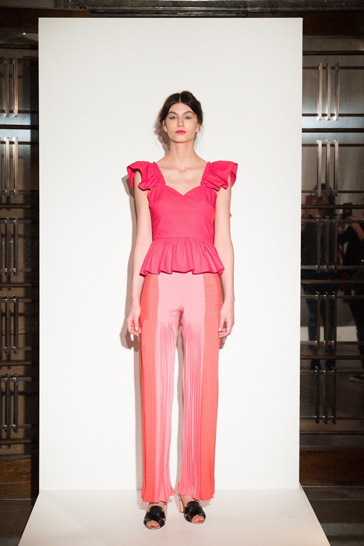 Huishan Zhang（张卉山）2025伦敦发布会女装秀