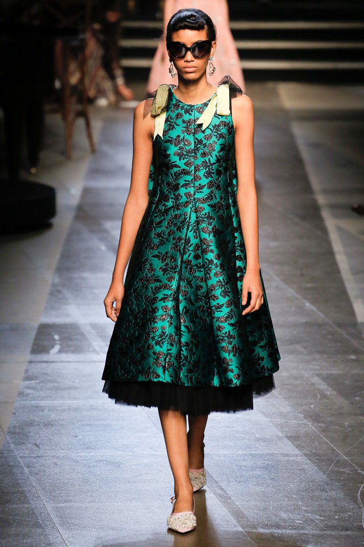 Erdem（艾尔丹姆）2025伦敦时装周时装秀