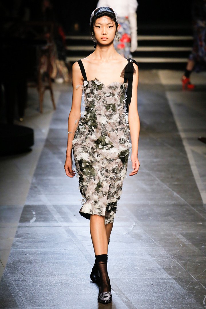 Erdem（艾尔丹姆）2025伦敦时装周时装秀