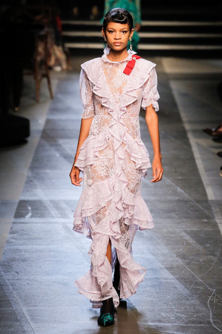 Erdem（艾尔丹姆）2025伦敦时装周时装秀