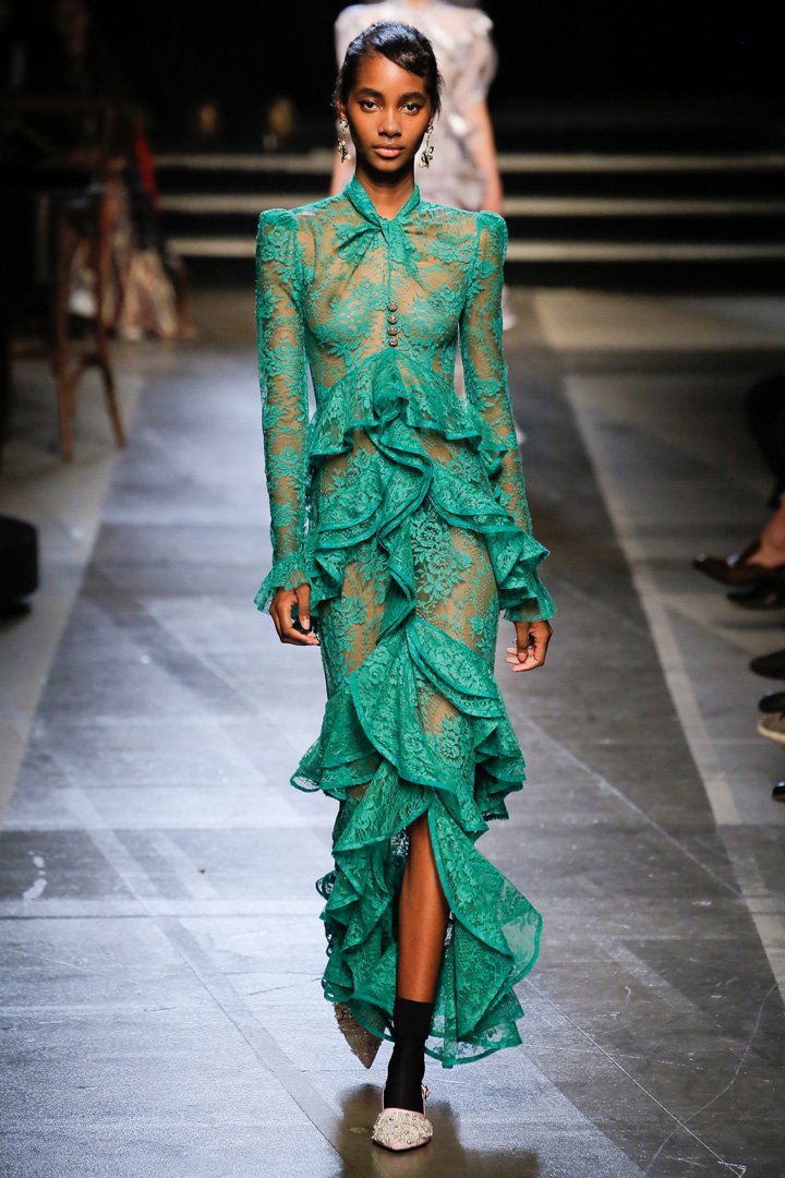 Erdem（艾尔丹姆）2025伦敦时装周时装秀