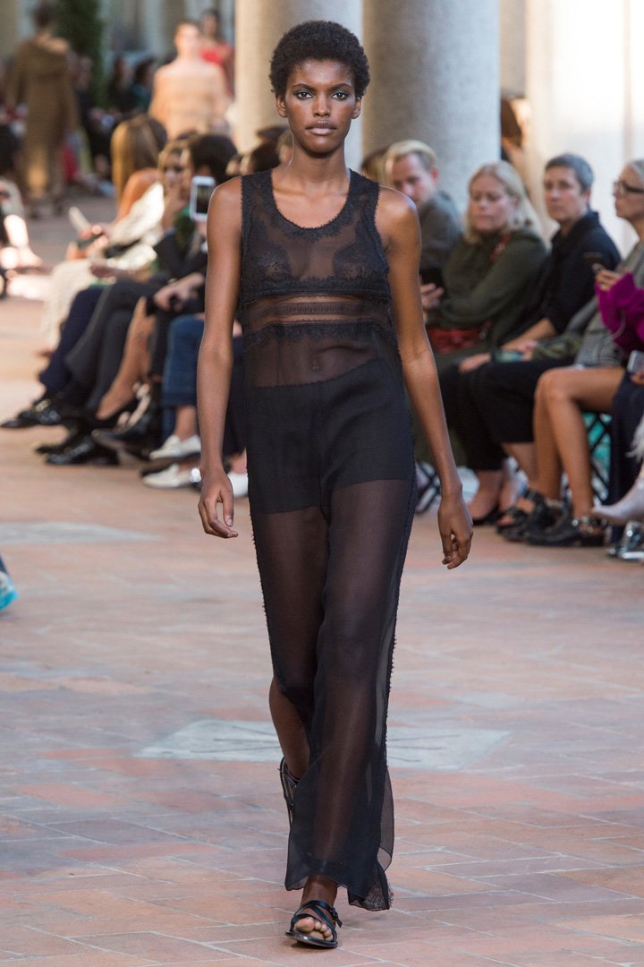 Alberta Ferretti 2025米兰时装周时装秀