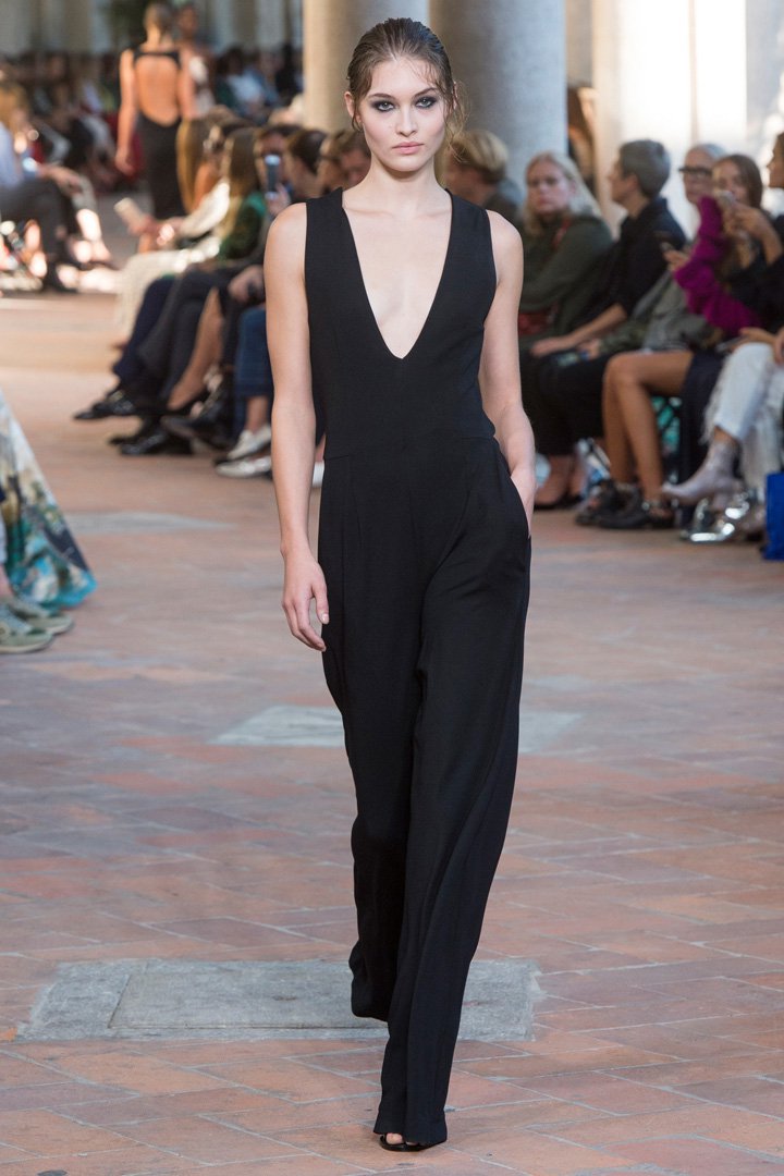 Alberta Ferretti 2025米兰时装周时装秀