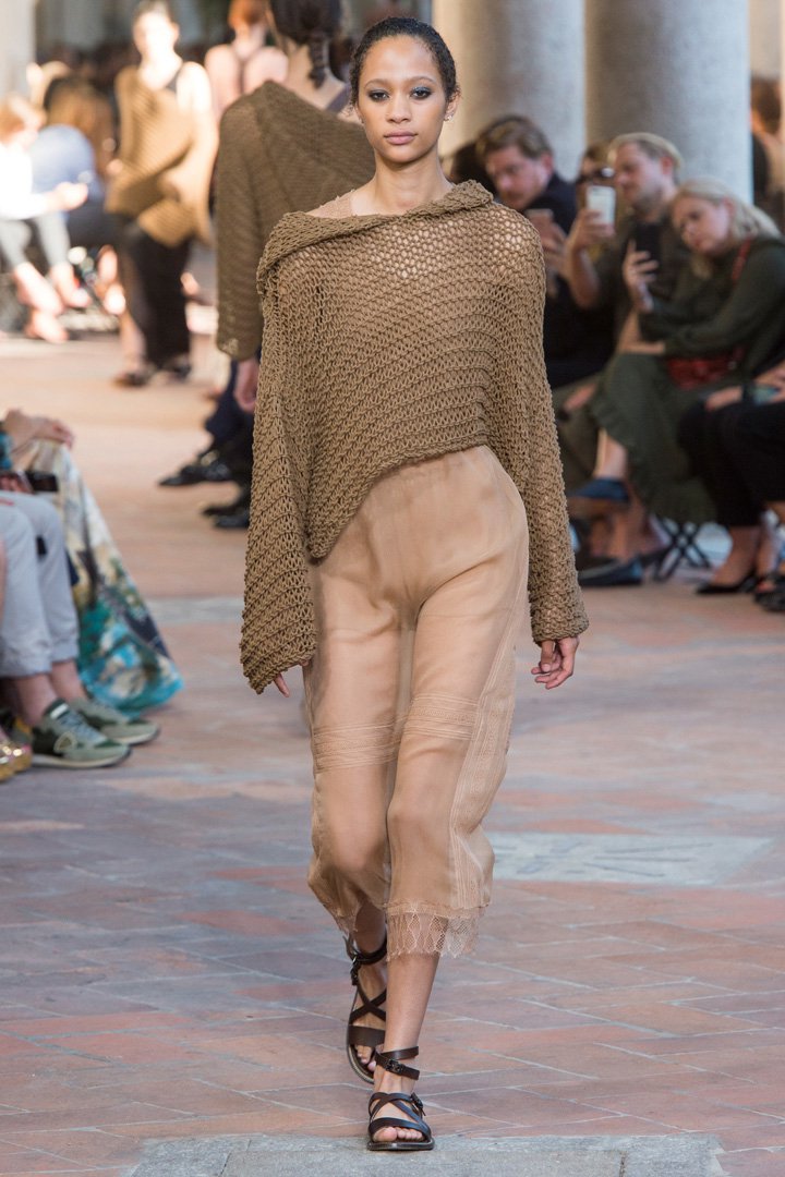 Alberta Ferretti 2025米兰时装周时装秀