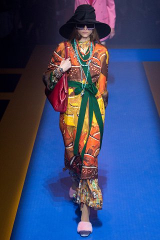 GUCCI（古驰）2025米兰时装周时装秀