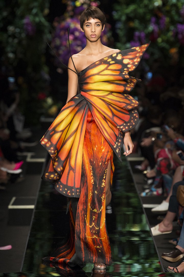 Moschino（莫斯其诺）2025米兰时装周时装秀