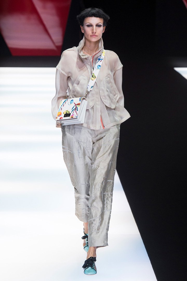 Giorgio Armani（乔治·阿玛尼）2025米兰时装周时装秀