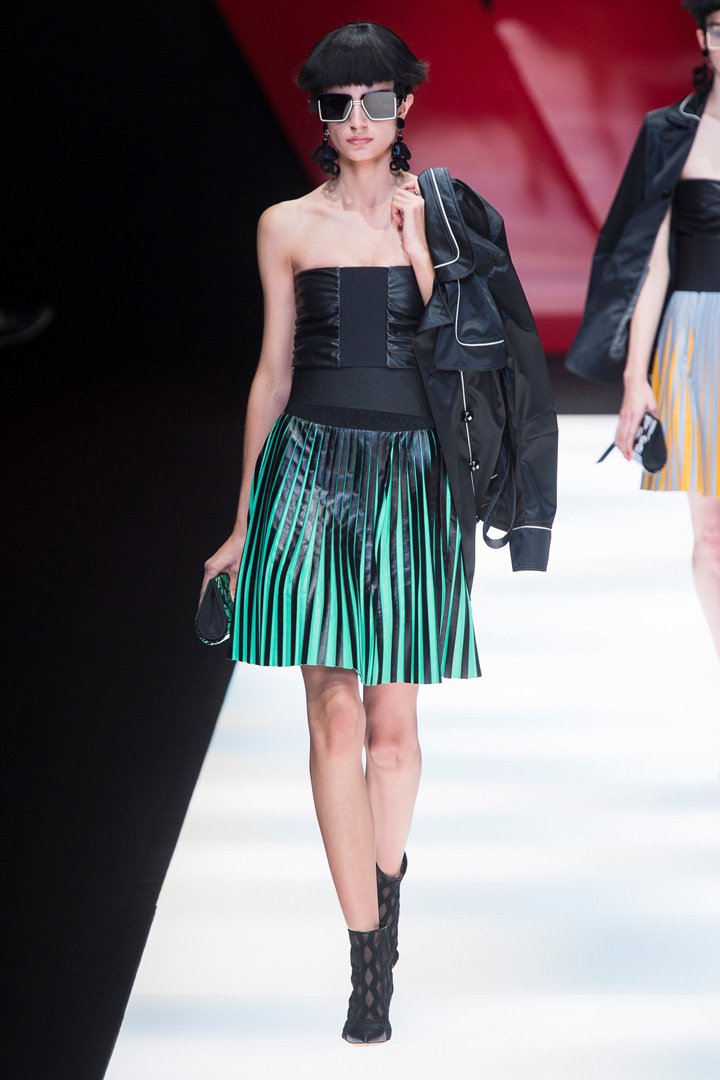 Giorgio Armani（乔治·阿玛尼）2025米兰时装周时装秀