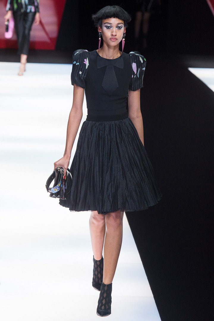 Giorgio Armani（乔治·阿玛尼）2025米兰时装周时装秀