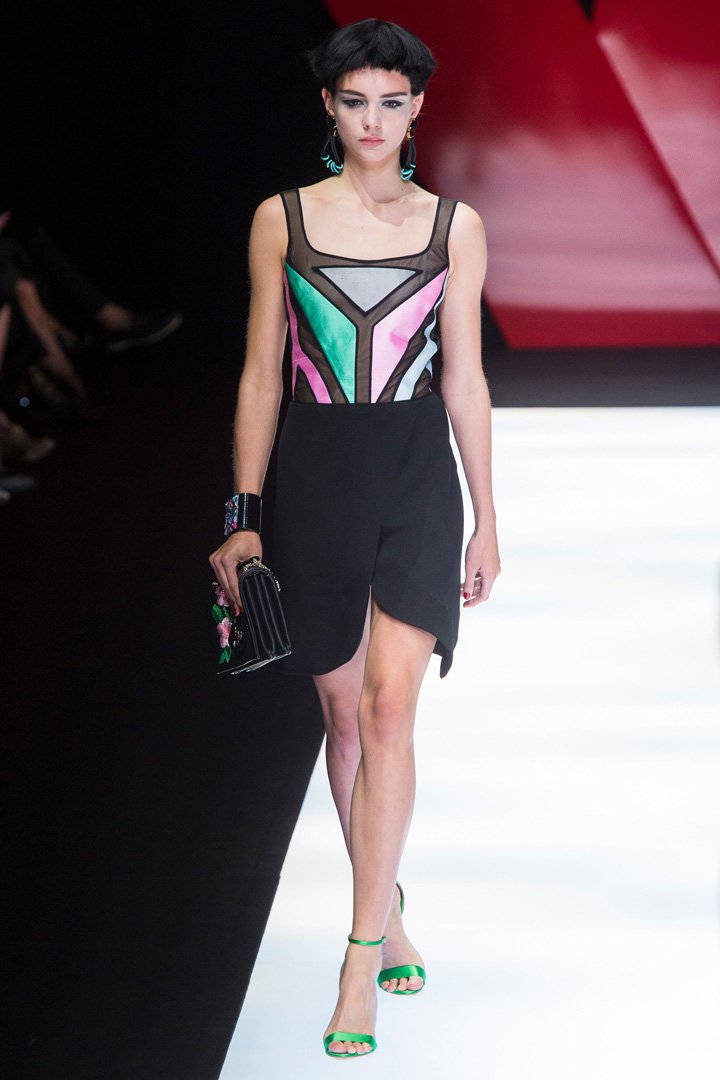 Giorgio Armani（乔治·阿玛尼）2025米兰时装周时装秀