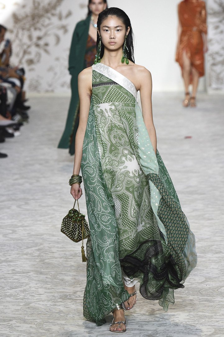 Etro（艾特罗）2025米兰时装周时装秀