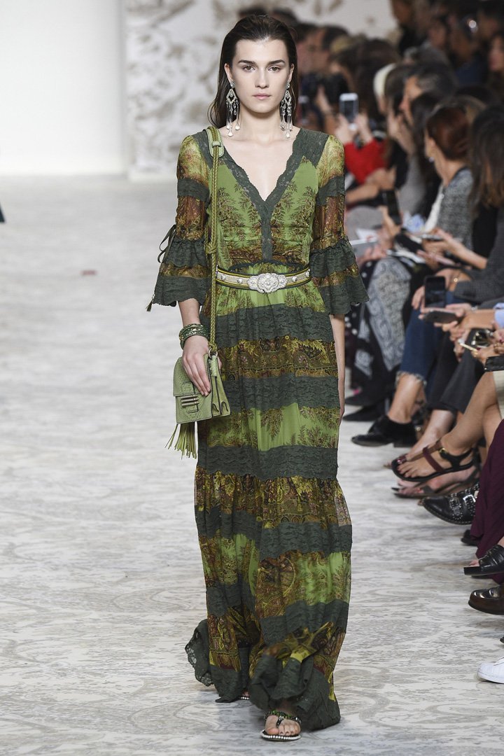 Etro（艾特罗）2025米兰时装周时装秀