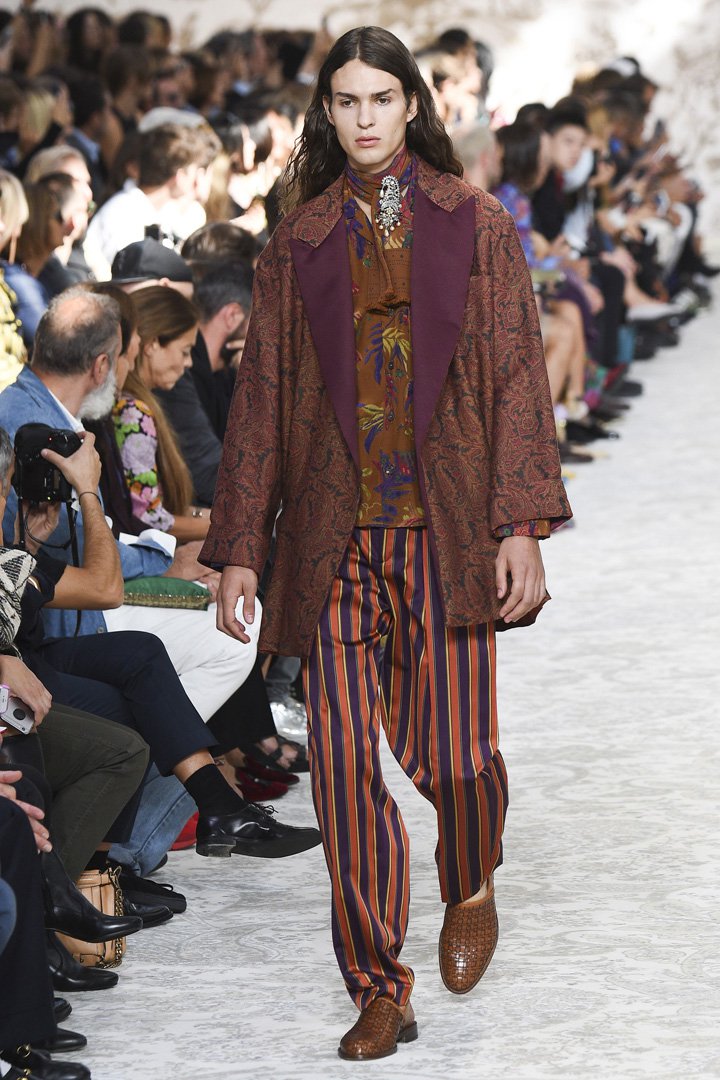 Etro（艾特罗）2025米兰时装周时装秀