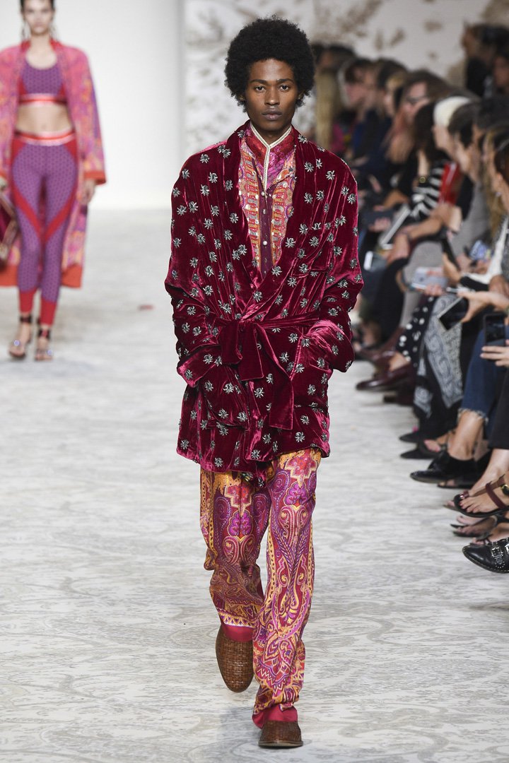 Etro（艾特罗）2025米兰时装周时装秀