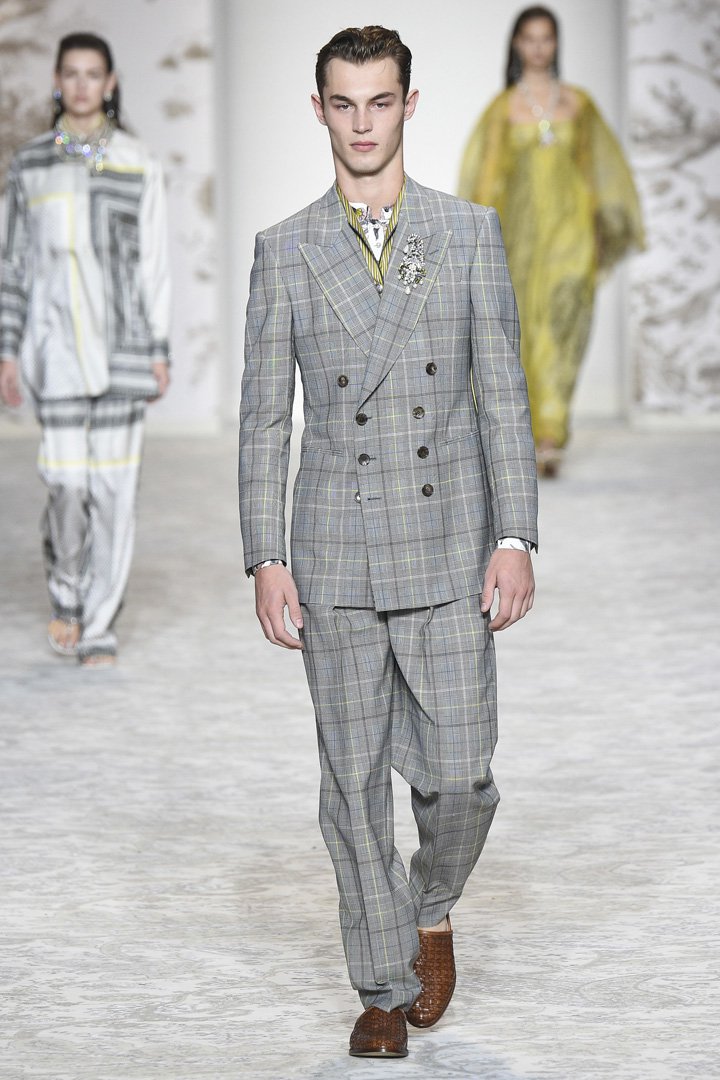 Etro（艾特罗）2025米兰时装周时装秀