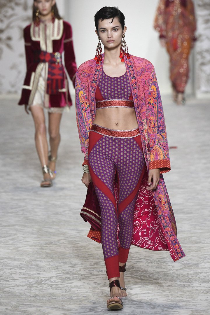 Etro（艾特罗）2025米兰时装周时装秀