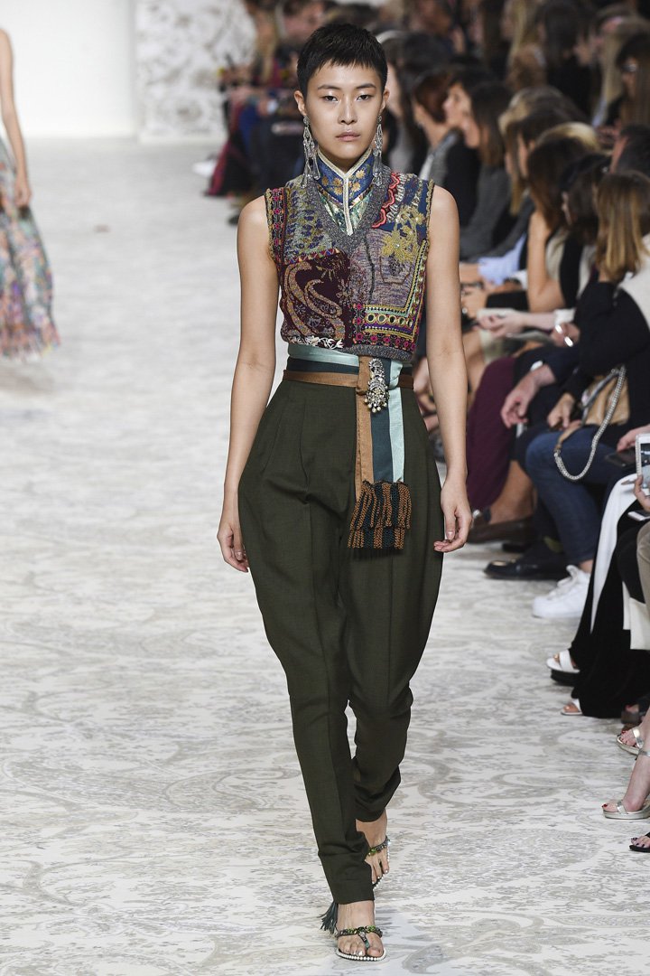Etro（艾特罗）2025米兰时装周时装秀