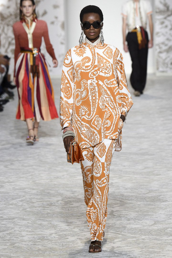 Etro（艾特罗）2025米兰时装周时装秀