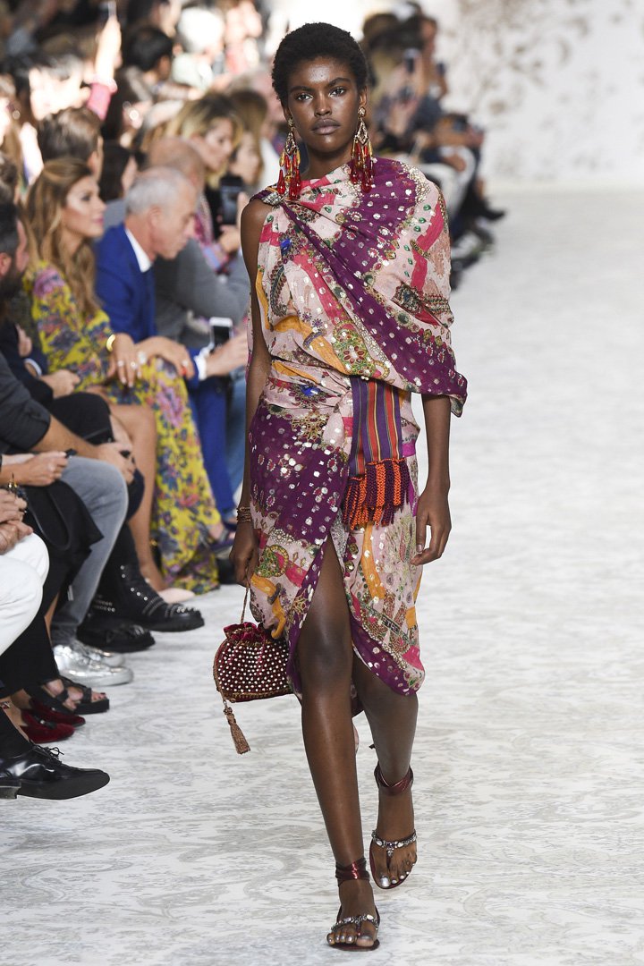 Etro（艾特罗）2025米兰时装周时装秀