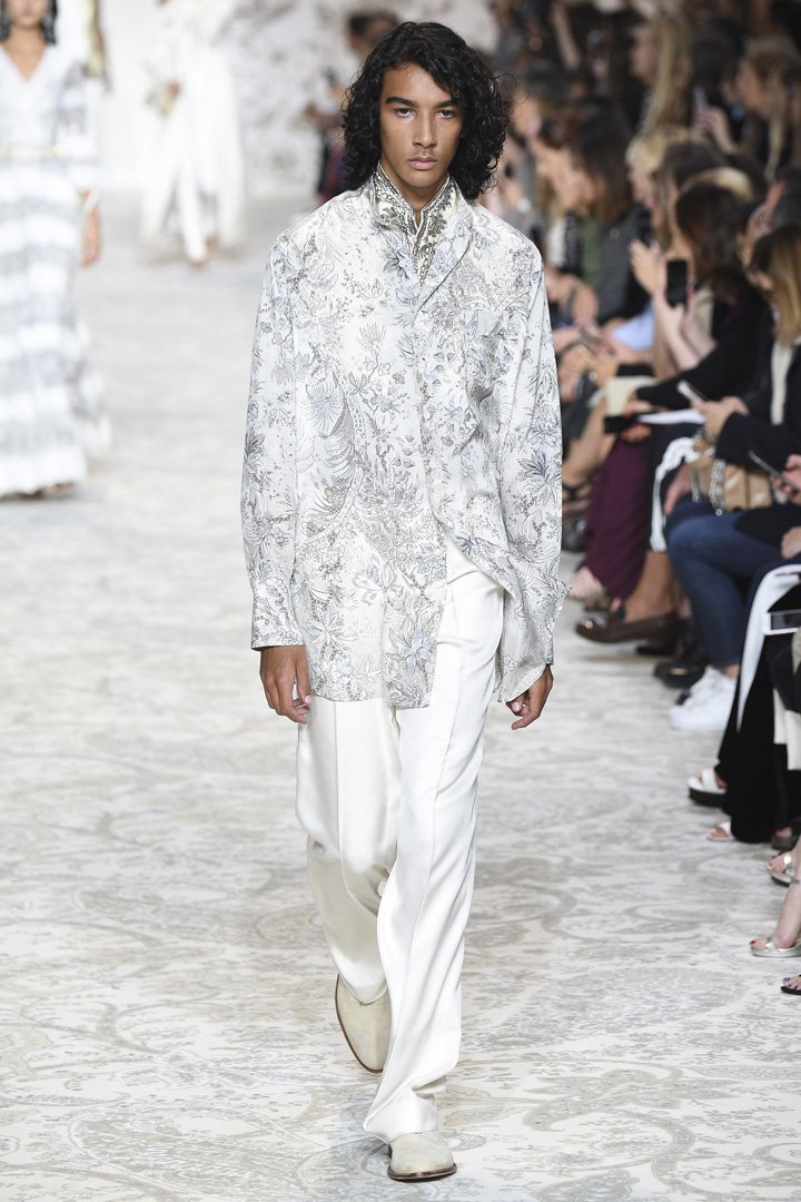 Etro（艾特罗）2025米兰时装周时装秀