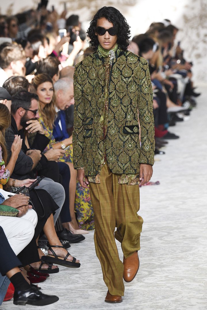 Etro（艾特罗）2025米兰时装周时装秀