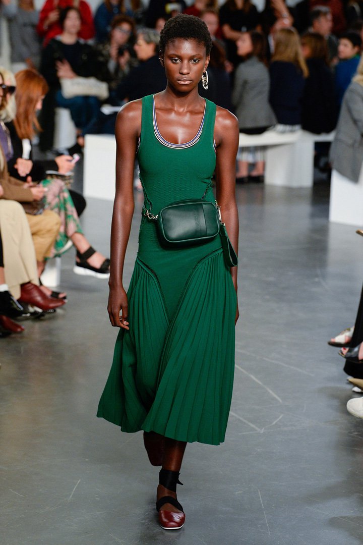 Sportmax（斯宝麦斯）2025米兰时装周时装秀