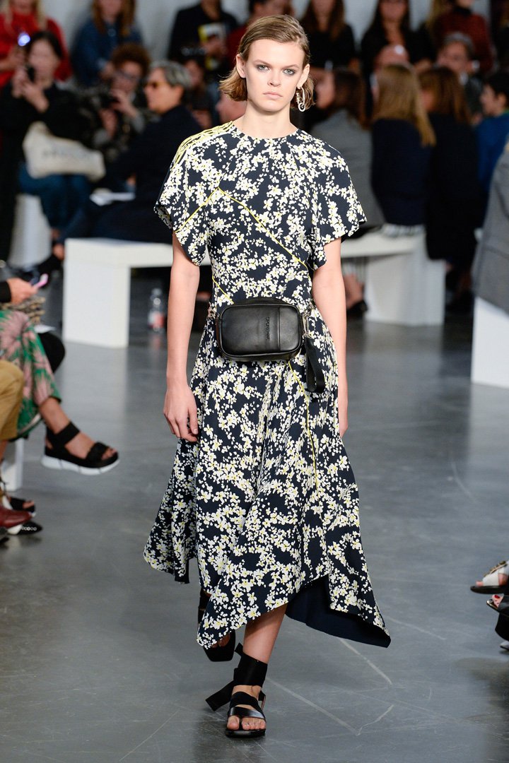 Sportmax（斯宝麦斯）2025米兰时装周时装秀
