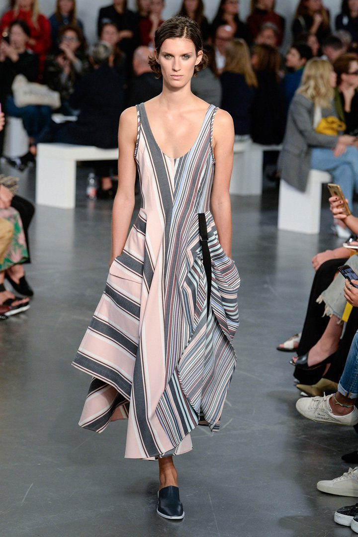 Sportmax（斯宝麦斯）2025米兰时装周时装秀