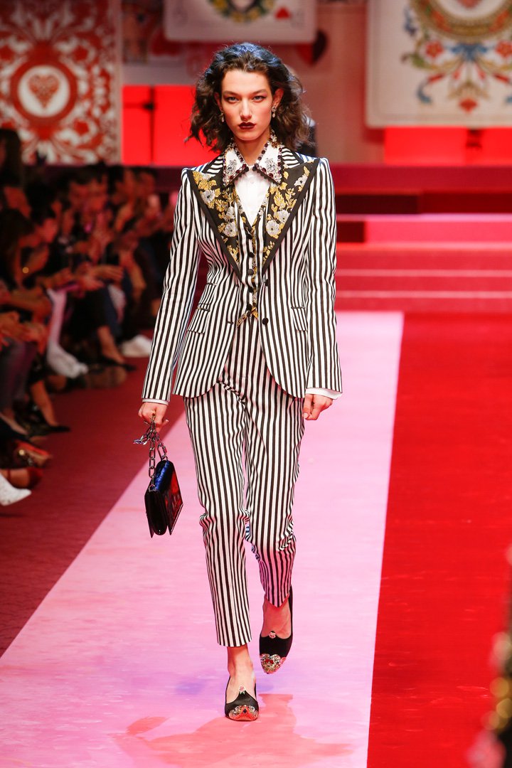 Dolce & Gabbana 2025米兰时装周时装秀